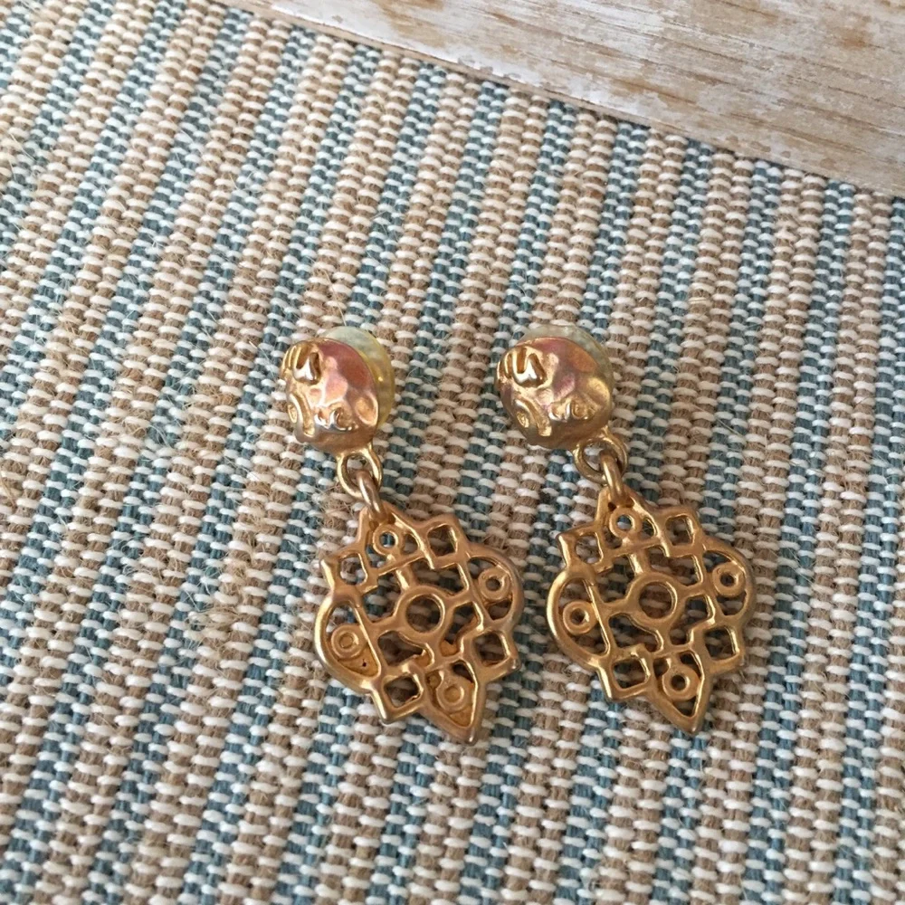 Vintage brushed gold